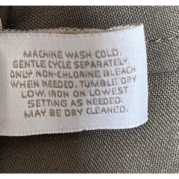 Chicos Cargo Convertible Pants Womens 1.5 Green Hiking Outdoor Roll Tab Capri - Picture 14 of 14